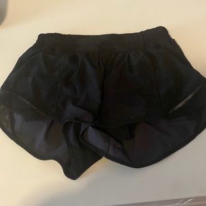 Lululemon camo hottie hot shorts, 2.5 inseam